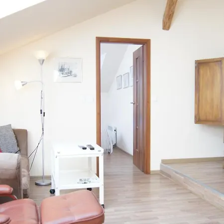 Apartment Home3City Na Poddaszu Zoppot